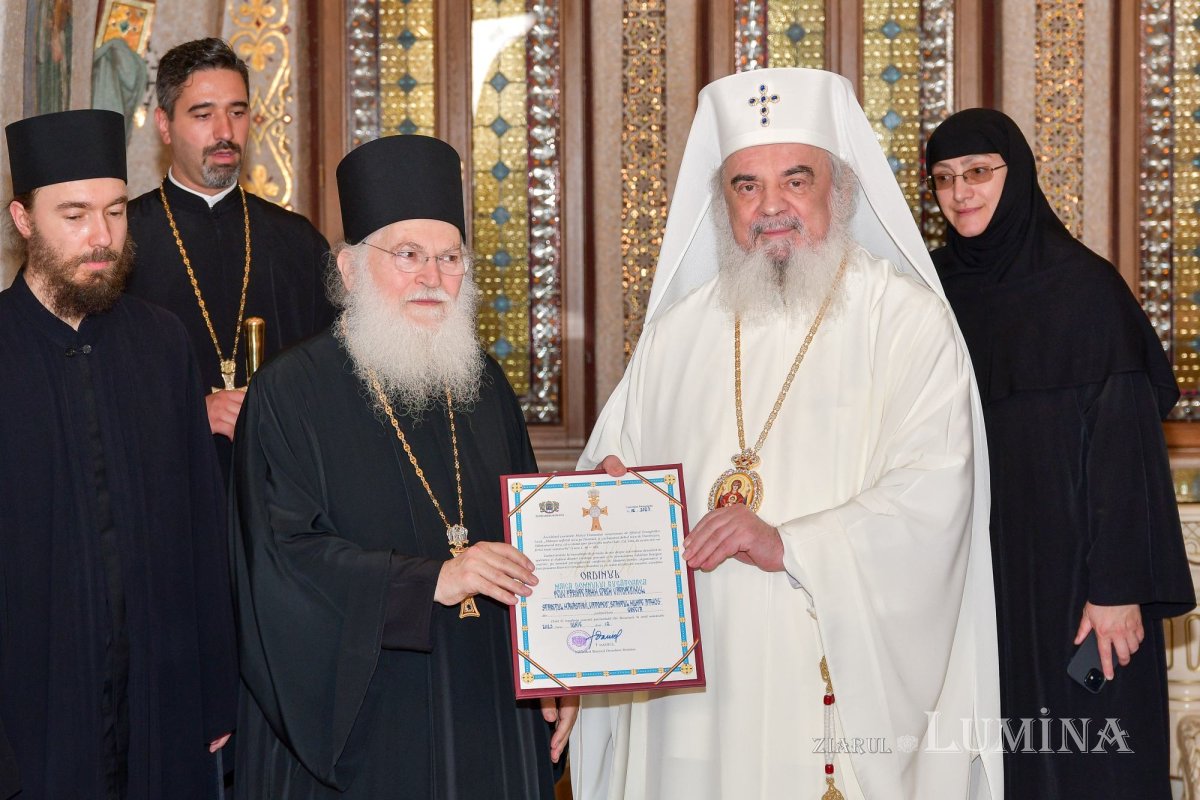 Patriarhul României l-a primit în vizită pe arhimandritul Efrem Vatopedinul 258316