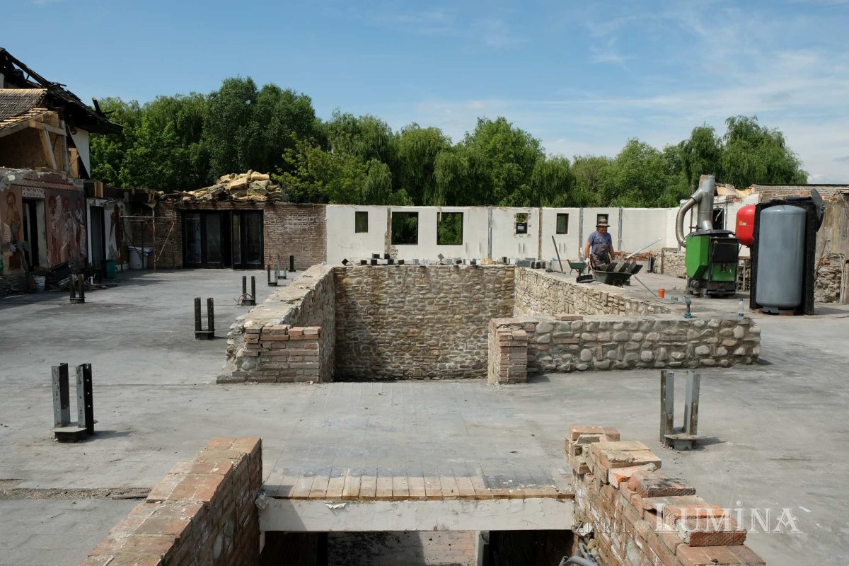 O mănăstire care va renaște din cenușă 258722