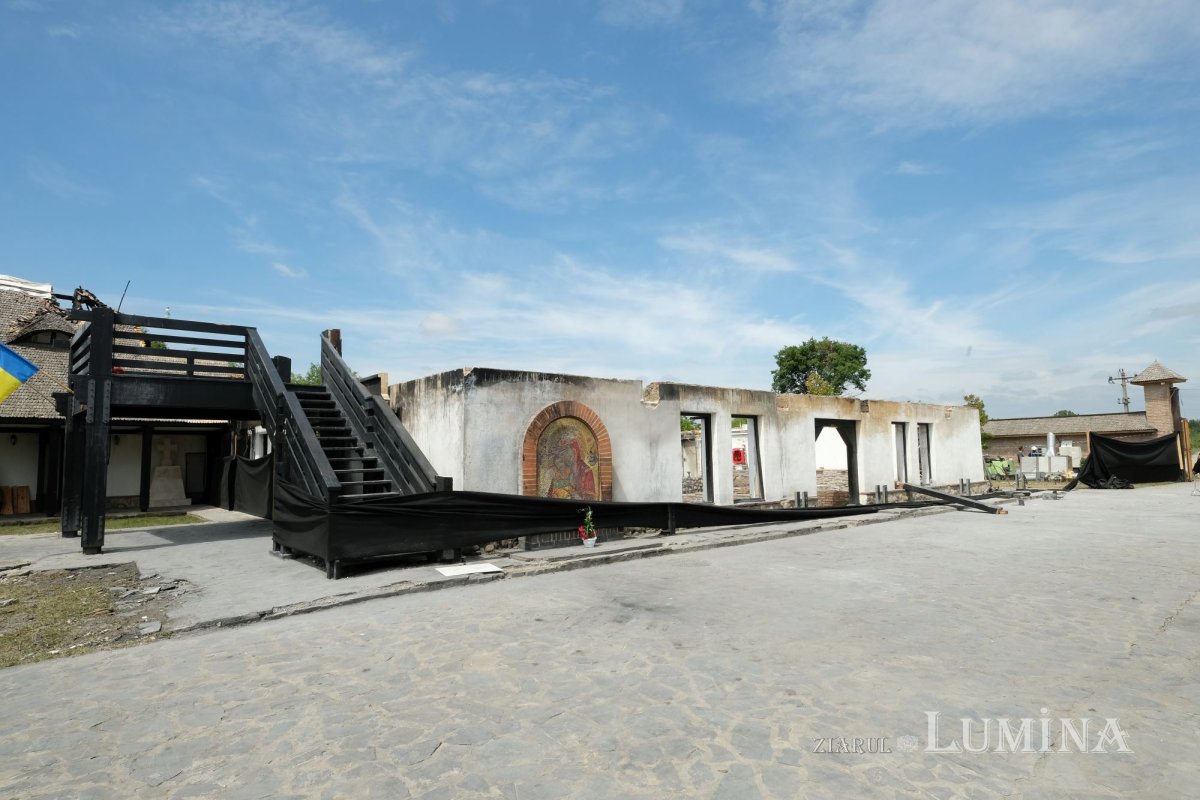 O mănăstire care va renaște din cenușă 258728