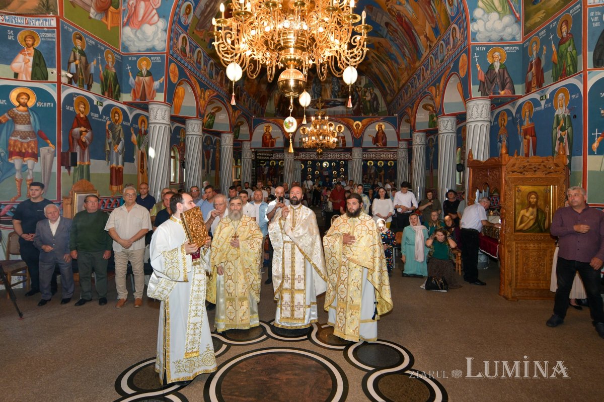 „Domnul Iisus Hristos formează apostoli pentru sfințirea neamurilor” 258818