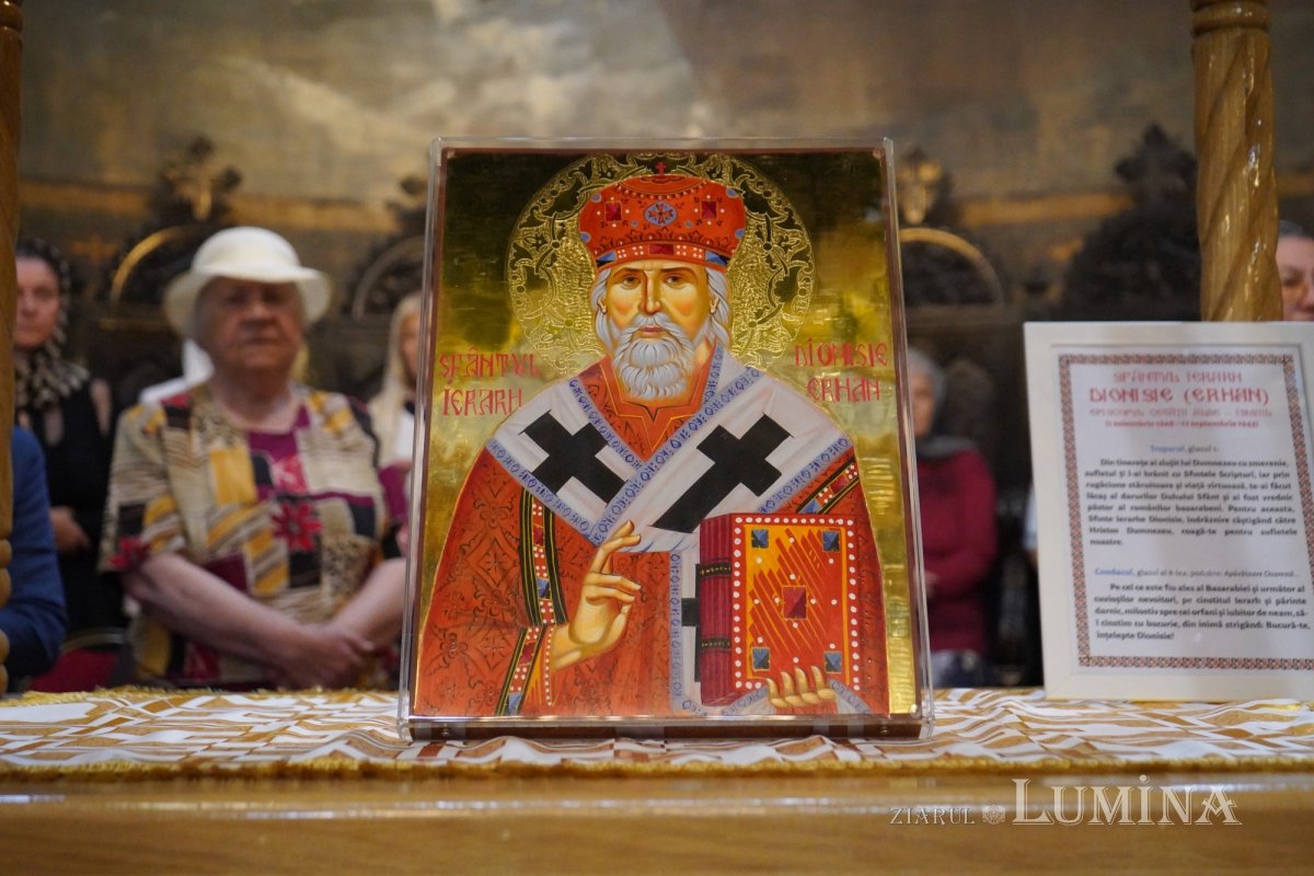 Sfântul Dionisie Erhan, prezent prin moaștele sale într‑o parohie din București 258887