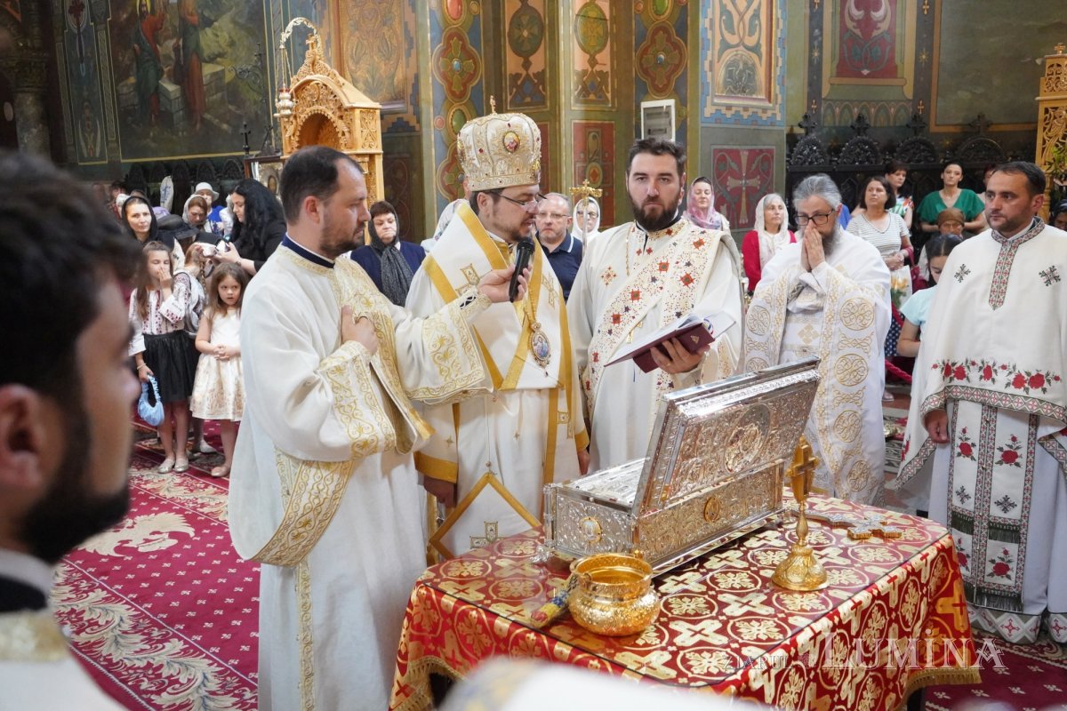 Sfântul Dionisie Erhan, prezent prin moaștele sale într‑o parohie din București 258894