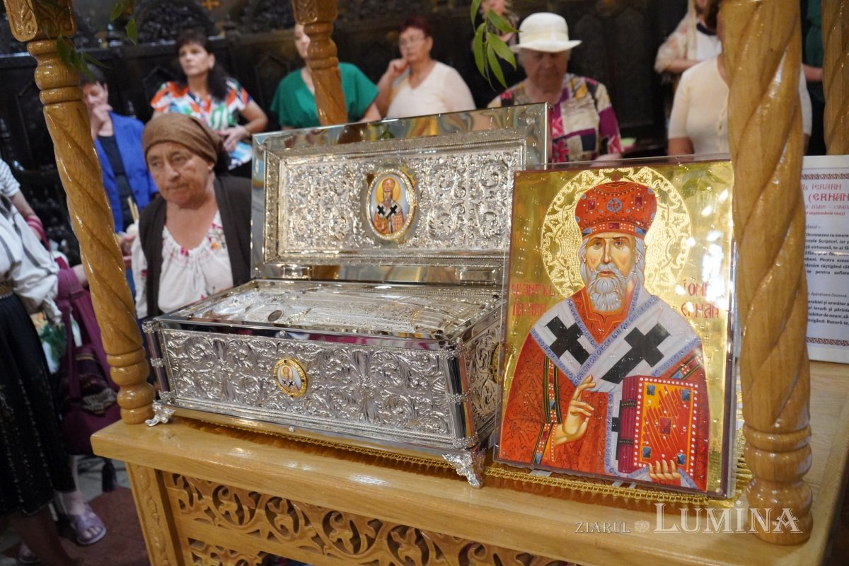 Sfântul Dionisie Erhan, prezent prin moaștele sale într‑o parohie din București 258904