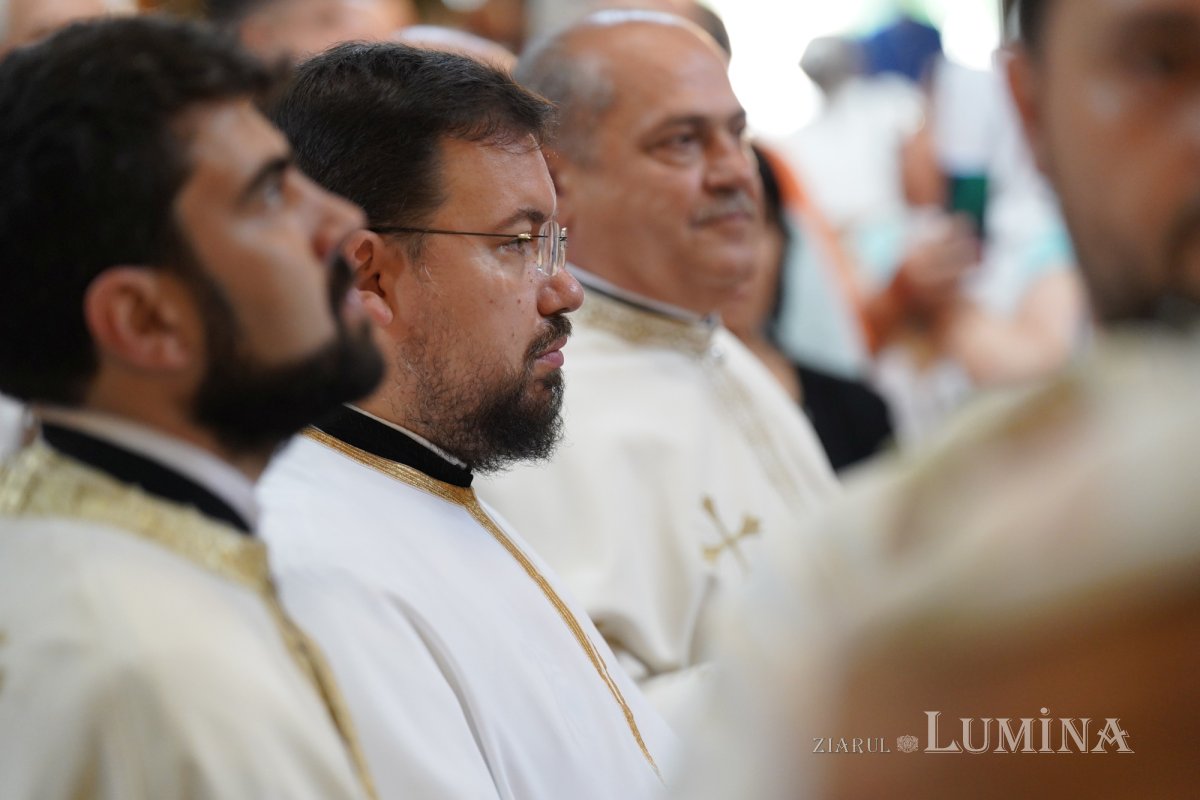 Sfântul Dionisie Erhan, prezent prin moaștele sale într‑o parohie din București 258913