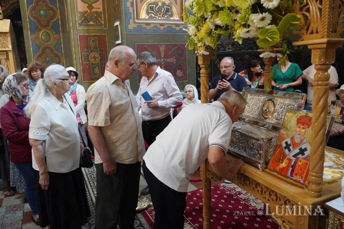 Sfântul Dionisie Erhan, prezent prin moaștele sale într‑o parohie din București 258918