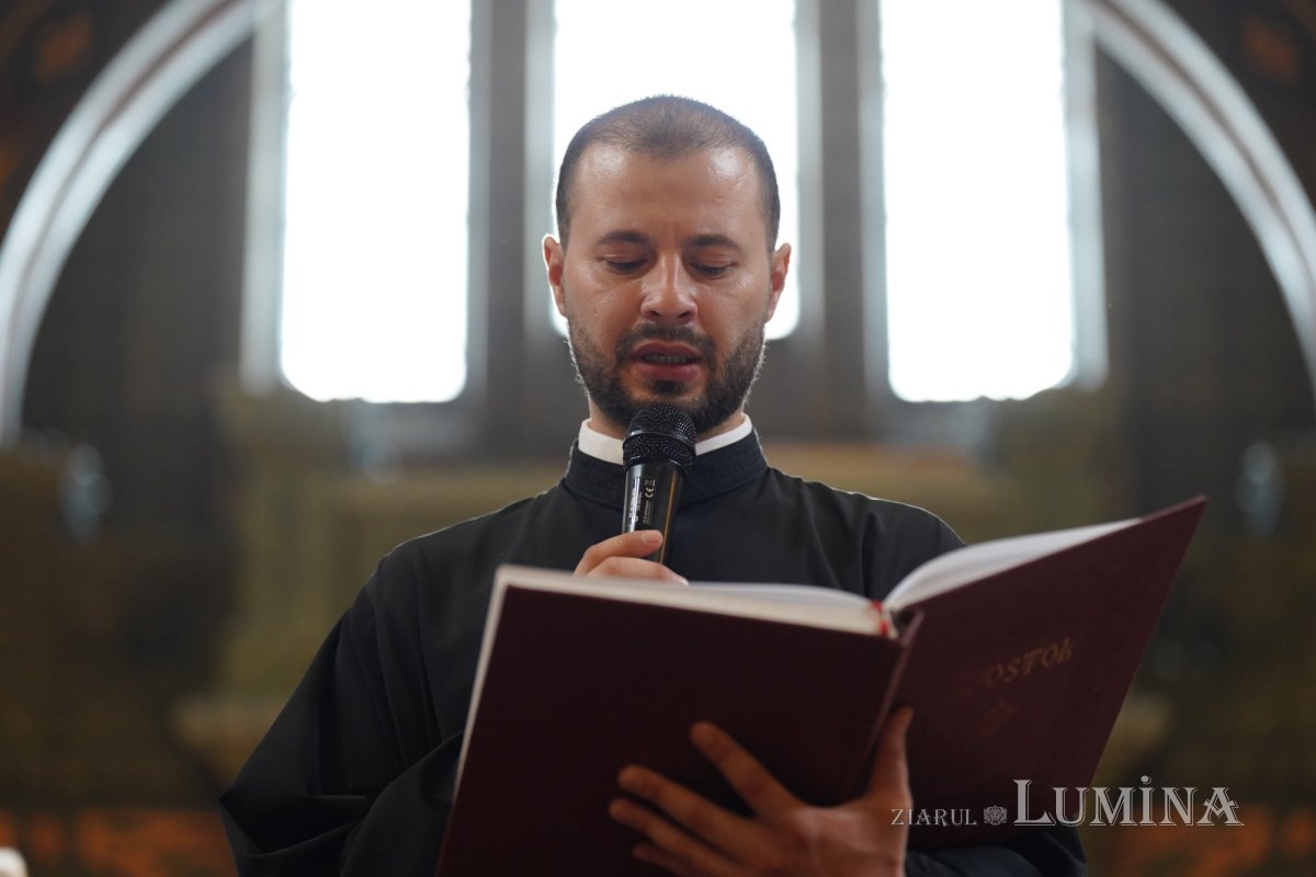 Sfântul Dionisie Erhan, prezent prin moaștele sale într‑o parohie din București 258937