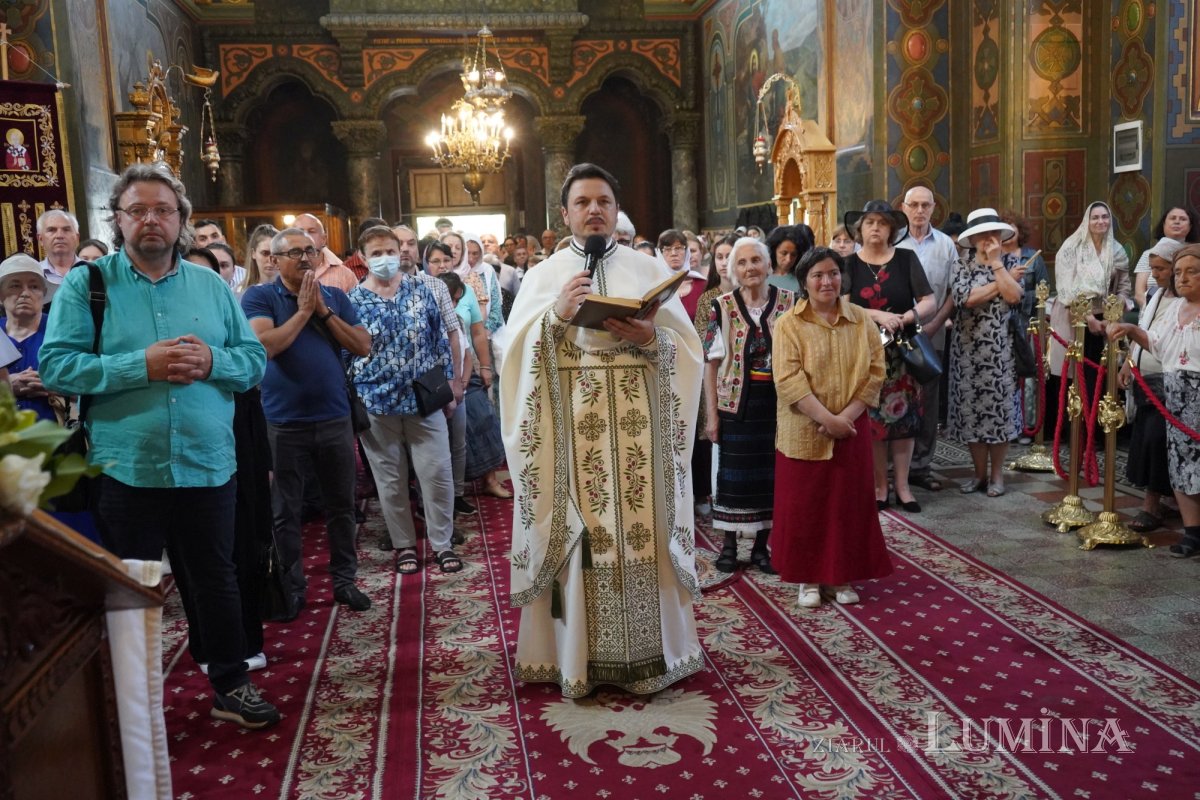 Sfântul Dionisie Erhan, prezent prin moaștele sale într‑o parohie din București 258980