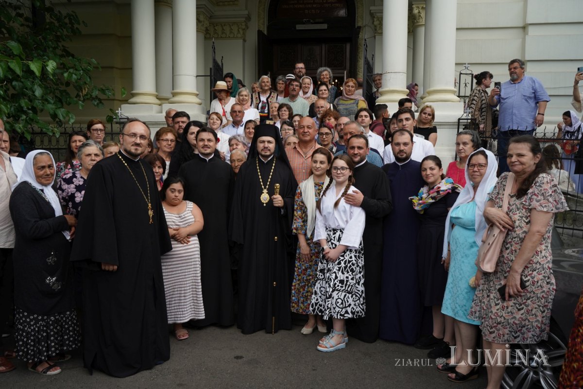 Sfântul Dionisie Erhan, prezent prin moaștele sale într‑o parohie din București 259001