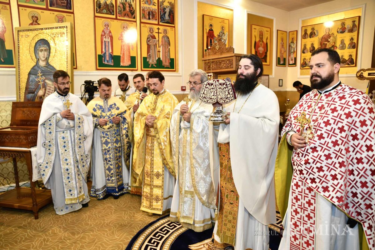 Veşmânt al Sfintei Cuvioase Parascheva dăruit capelei Centrului Luxab 259098