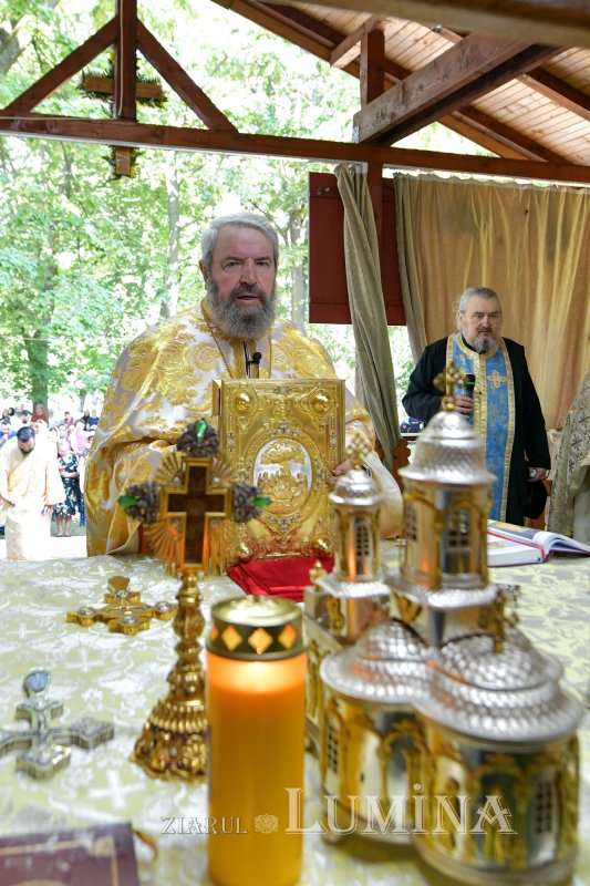 Sărbătorirea Sfântului Grigorie Dascălul la Mănăstirea Căldărușani 259453