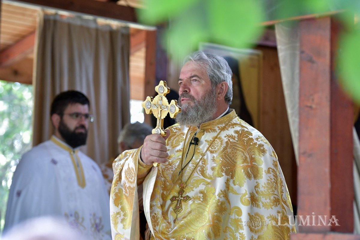 Sărbătorirea Sfântului Grigorie Dascălul la Mănăstirea Căldărușani 259474