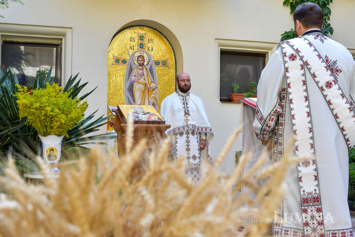 Botezătorul Ioan sărbătorit la Altarul de vară al Reședinței Patriarhale 259703