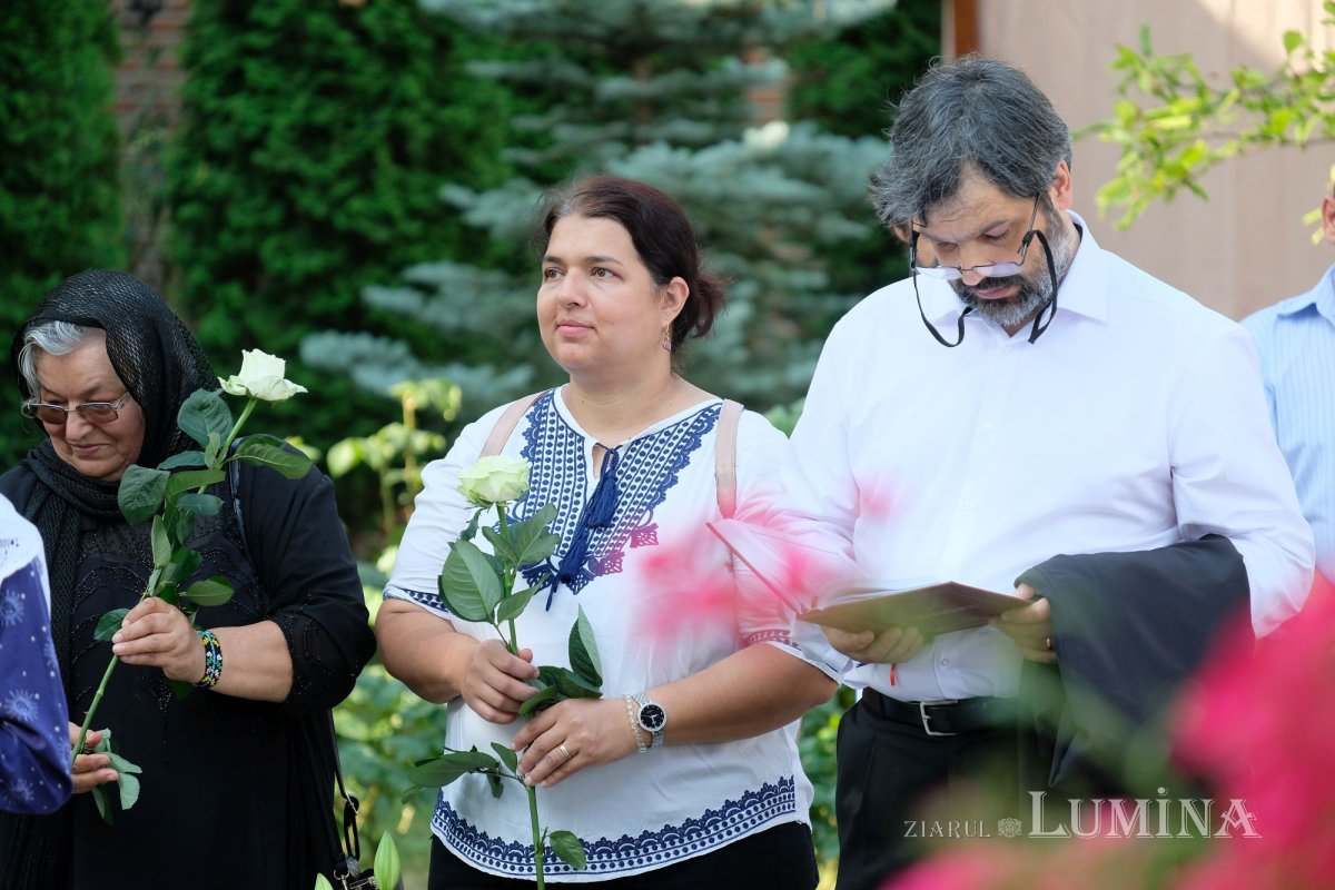 Fidelitate față de sfinți și fast liturgic la hramul Mănăstirii Plumbuita 259766