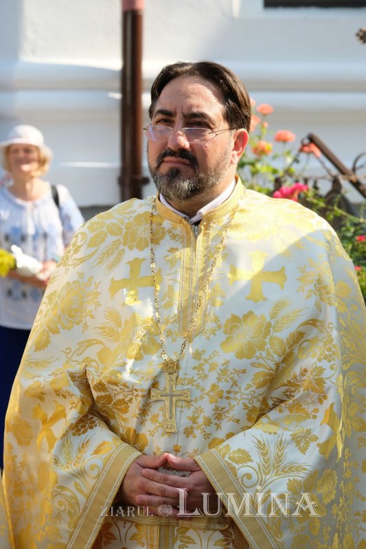 Fidelitate față de sfinți și fast liturgic la hramul Mănăstirii Plumbuita 259781