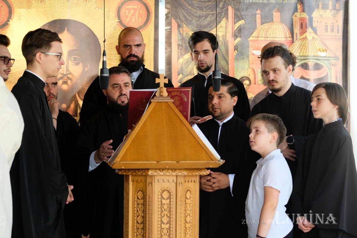 Fidelitate față de sfinți și fast liturgic la hramul Mănăstirii Plumbuita 259792