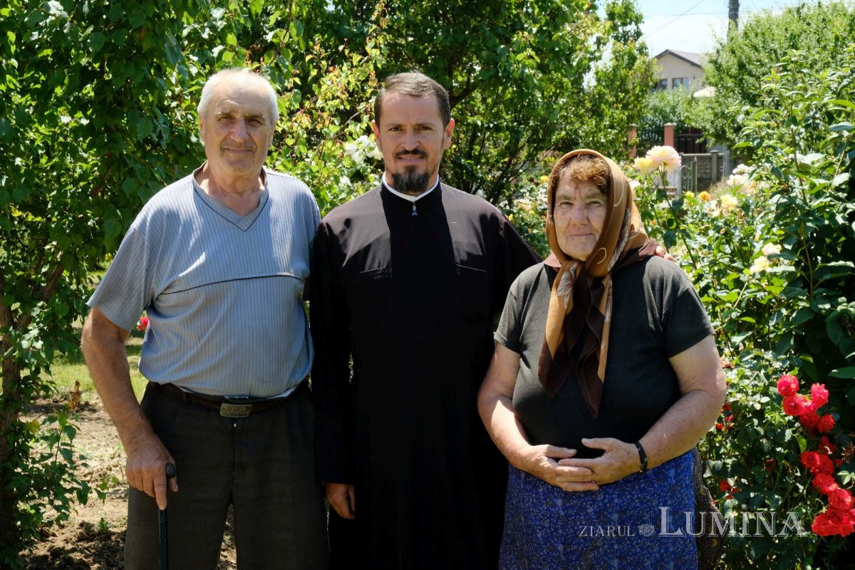 Bătrânii „tineri” din satul giurgiuvean Ghionea 260121