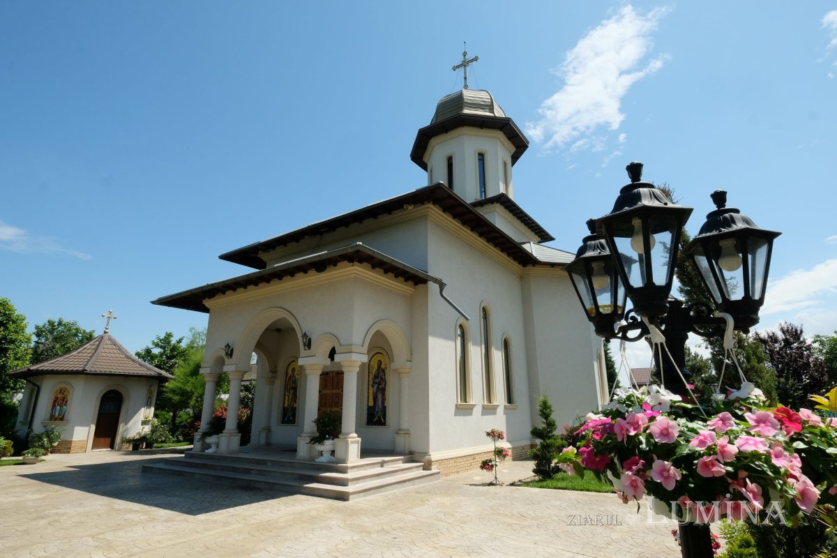 Bătrânii „tineri” din satul giurgiuvean Ghionea 260128