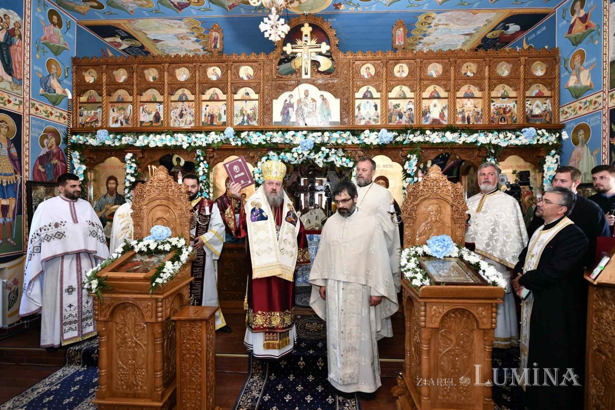 Bucuria sfințirii bisericii în parohia ilfoveană Ostrat 260222
