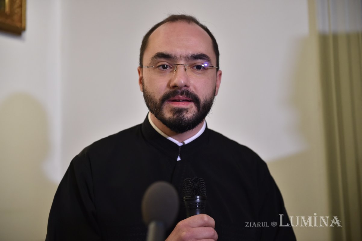 Promovări în cadrul Centrului de Presă BASILICA 260372