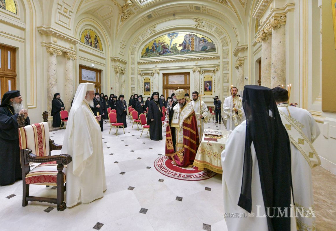 Doi noi Episcopi-vicari aleși de Sfântul Sinod 260586