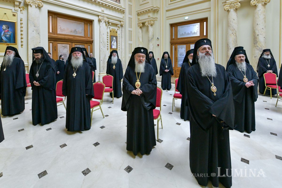 Doi noi Episcopi-vicari aleși de Sfântul Sinod 260588