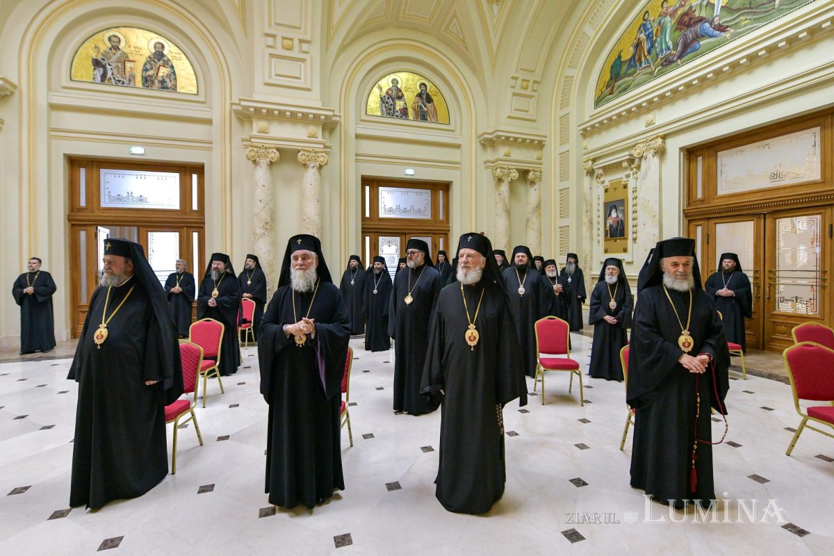 Doi noi Episcopi-vicari aleși de Sfântul Sinod 260590