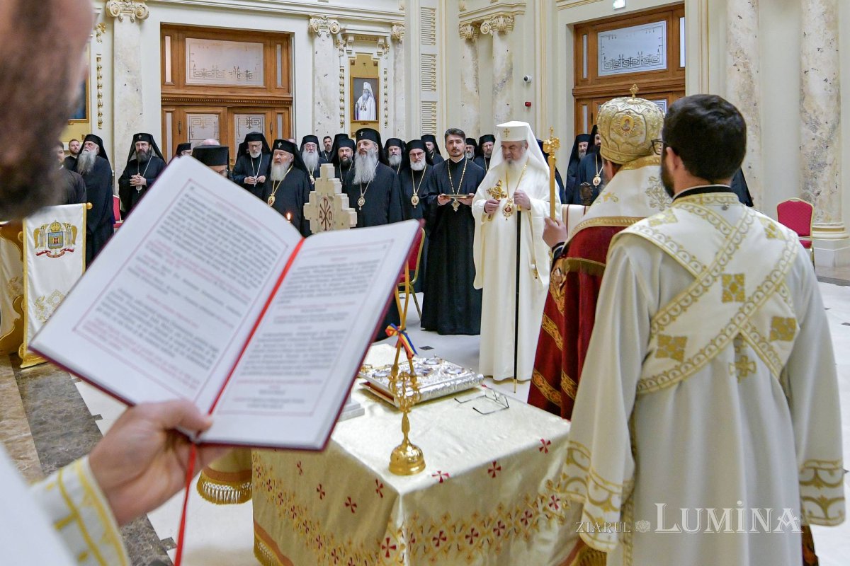 Doi noi Episcopi-vicari aleși de Sfântul Sinod 260593