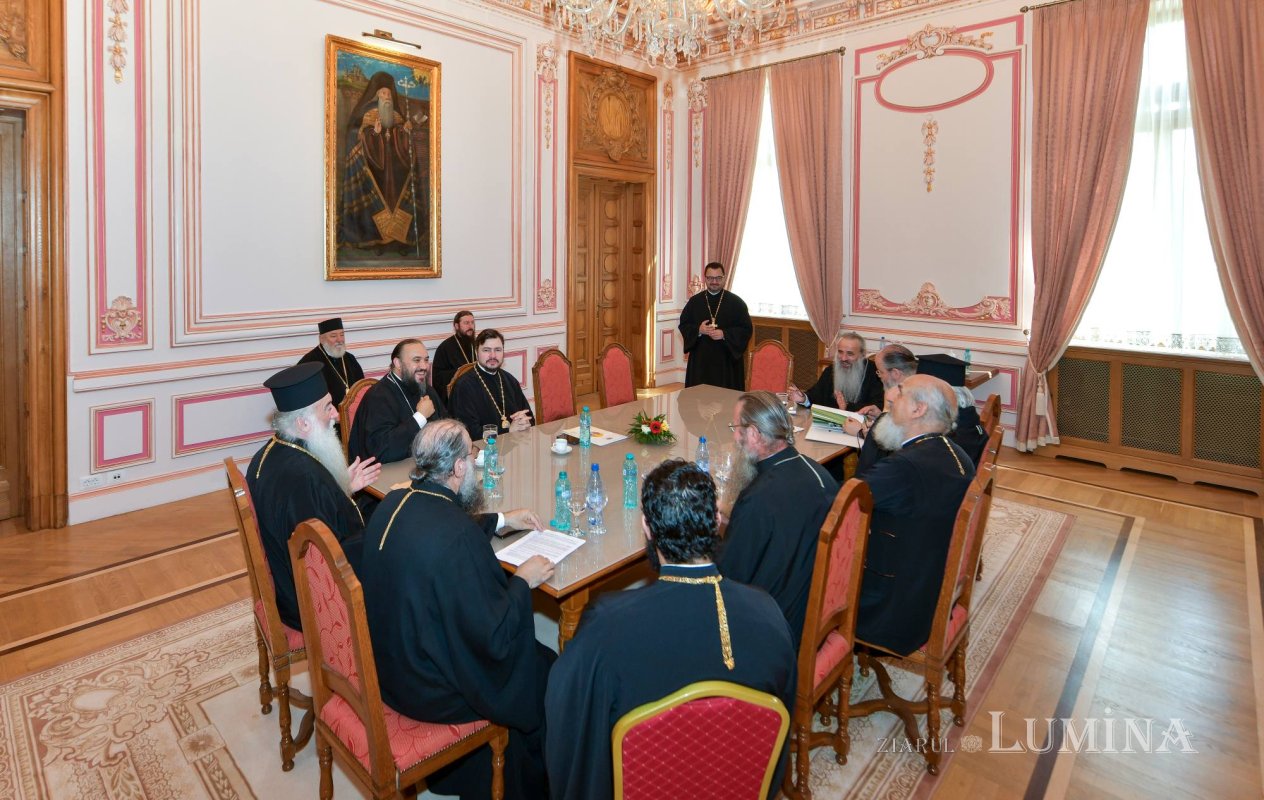 Doi noi Episcopi-vicari aleși de Sfântul Sinod 260607