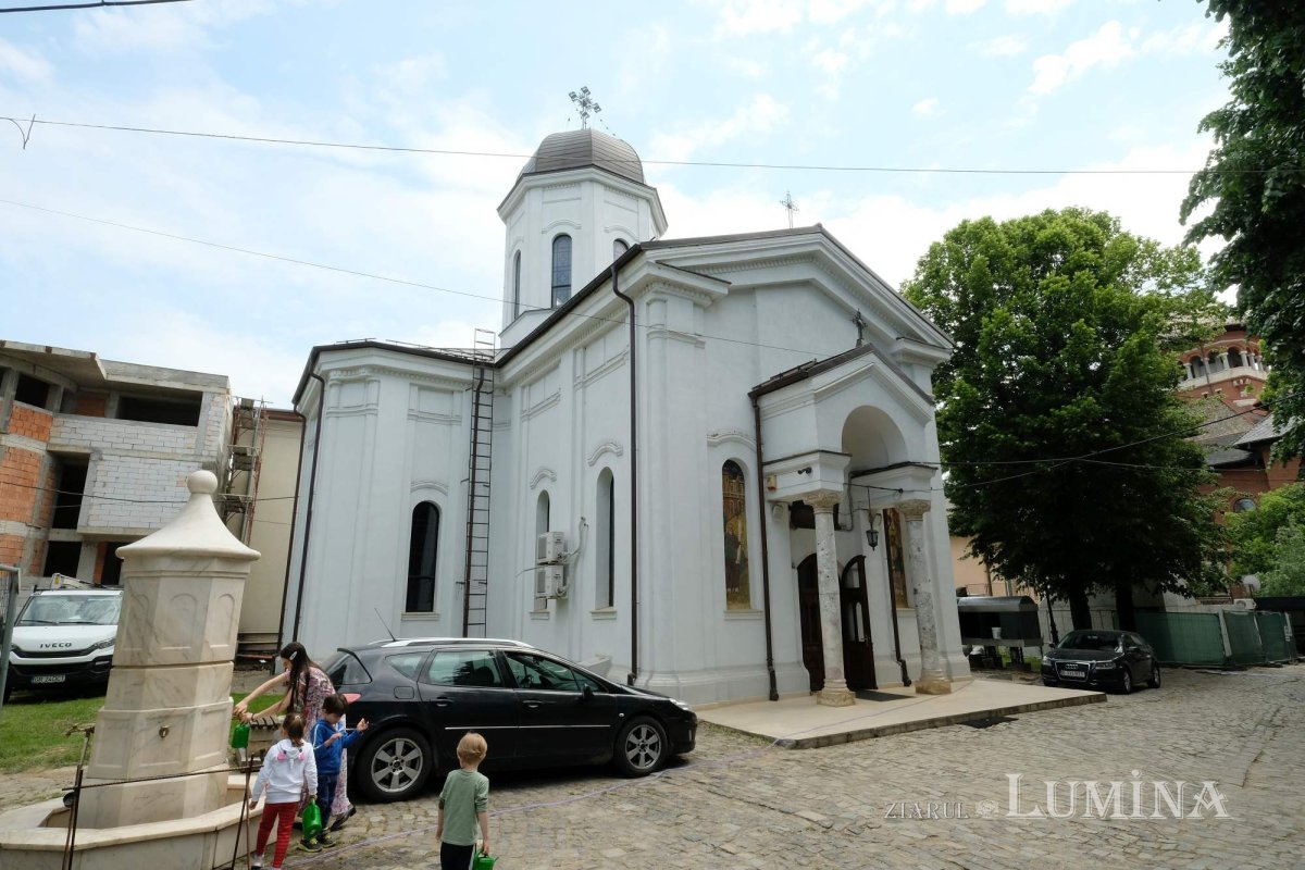 Educație și filantropie la Parohia Mavrogheni din București 260325