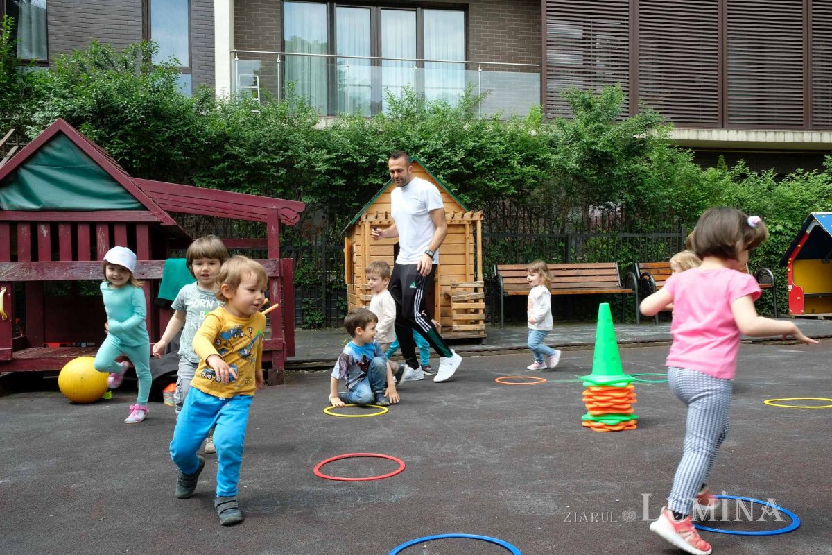 Educație și filantropie la Parohia Mavrogheni din București 261048