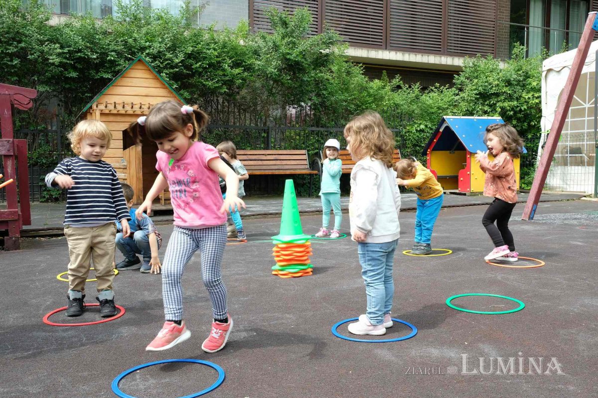 Educație și filantropie la Parohia Mavrogheni din București 261049