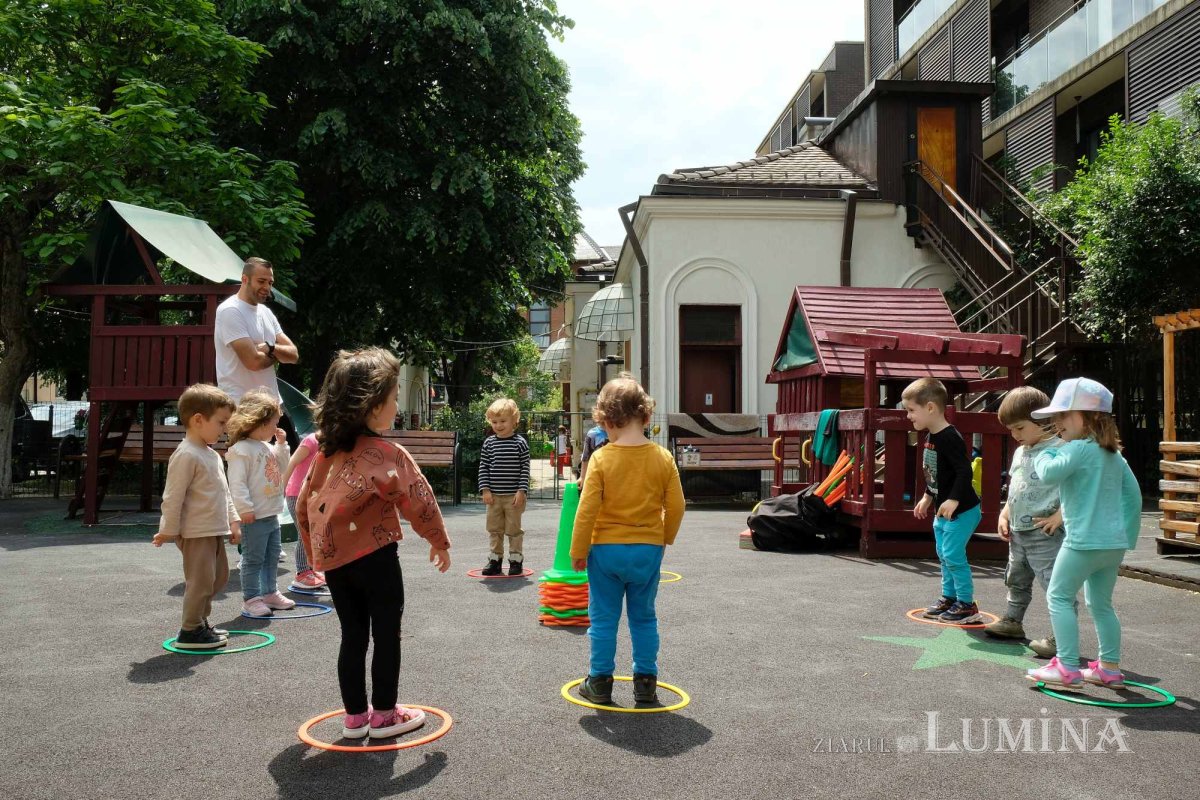 Educație și filantropie la Parohia Mavrogheni din București 261052