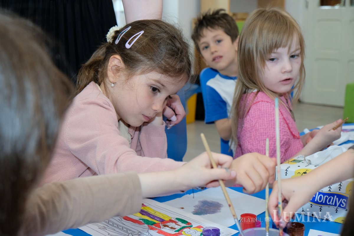 Educație și filantropie la Parohia Mavrogheni din București 261058