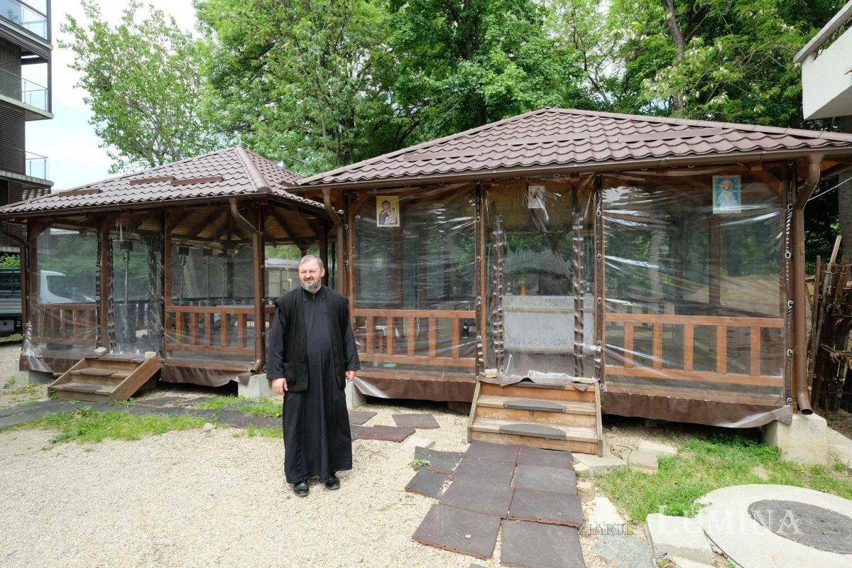 Educație și filantropie la Parohia Mavrogheni din București 261070