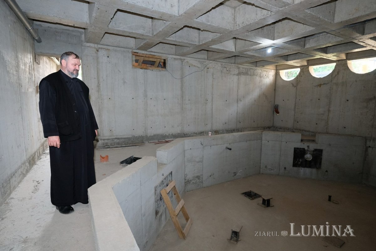 Educație și filantropie la Parohia Mavrogheni din București 261075