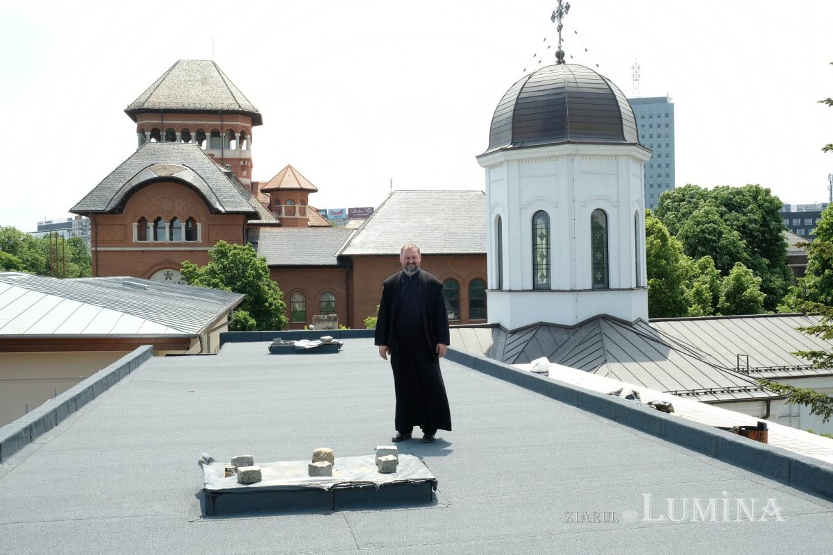 Educație și filantropie la Parohia Mavrogheni din București 261083