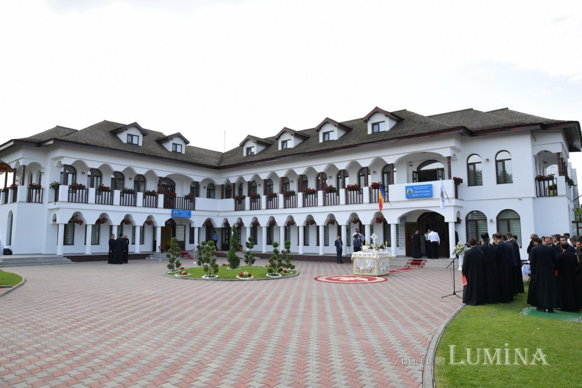 Patriarhul României a binecuvântat prima creșă a Arhiepiscopiei Bucureștilor 261334