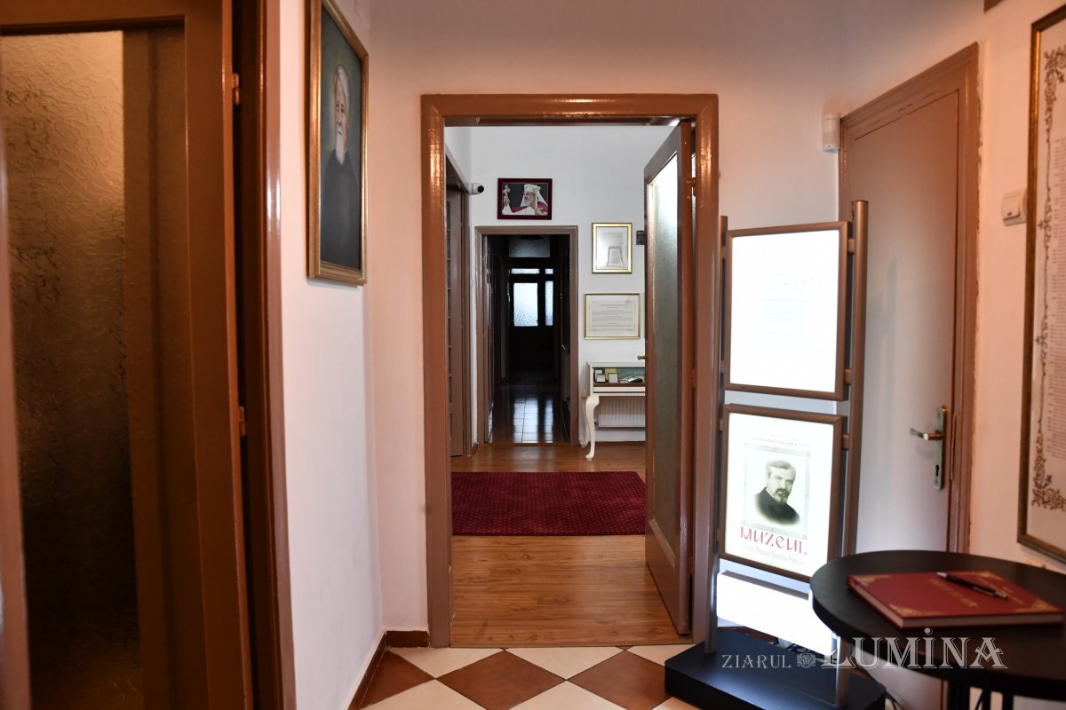 Acasă la părintele Dumitru Stăniloae în București 262323