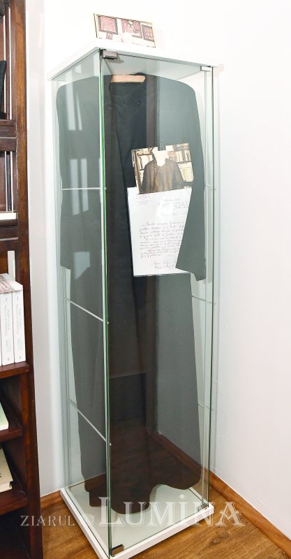 Acasă la părintele Dumitru Stăniloae în București 262329