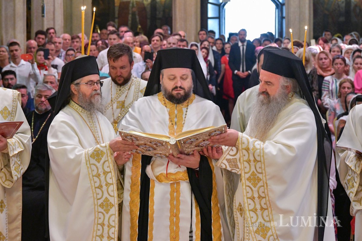 Hirotonia Episcopului-vicar patriarhal Paisie Sinaitul 262396