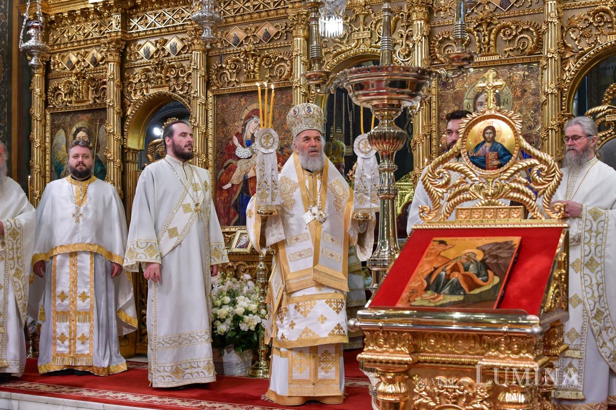 Hirotonia Episcopului-vicar patriarhal Paisie Sinaitul 262424