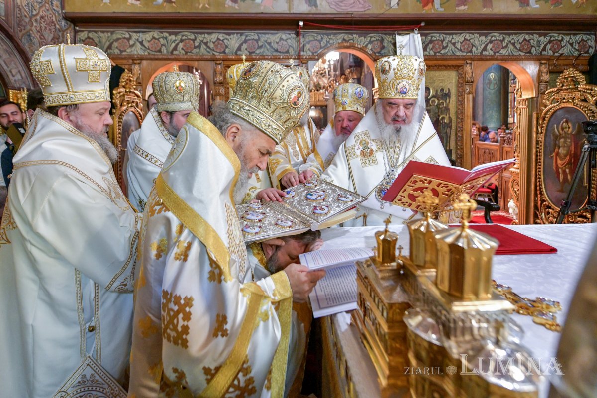 Hirotonia Episcopului-vicar patriarhal Paisie Sinaitul 262435