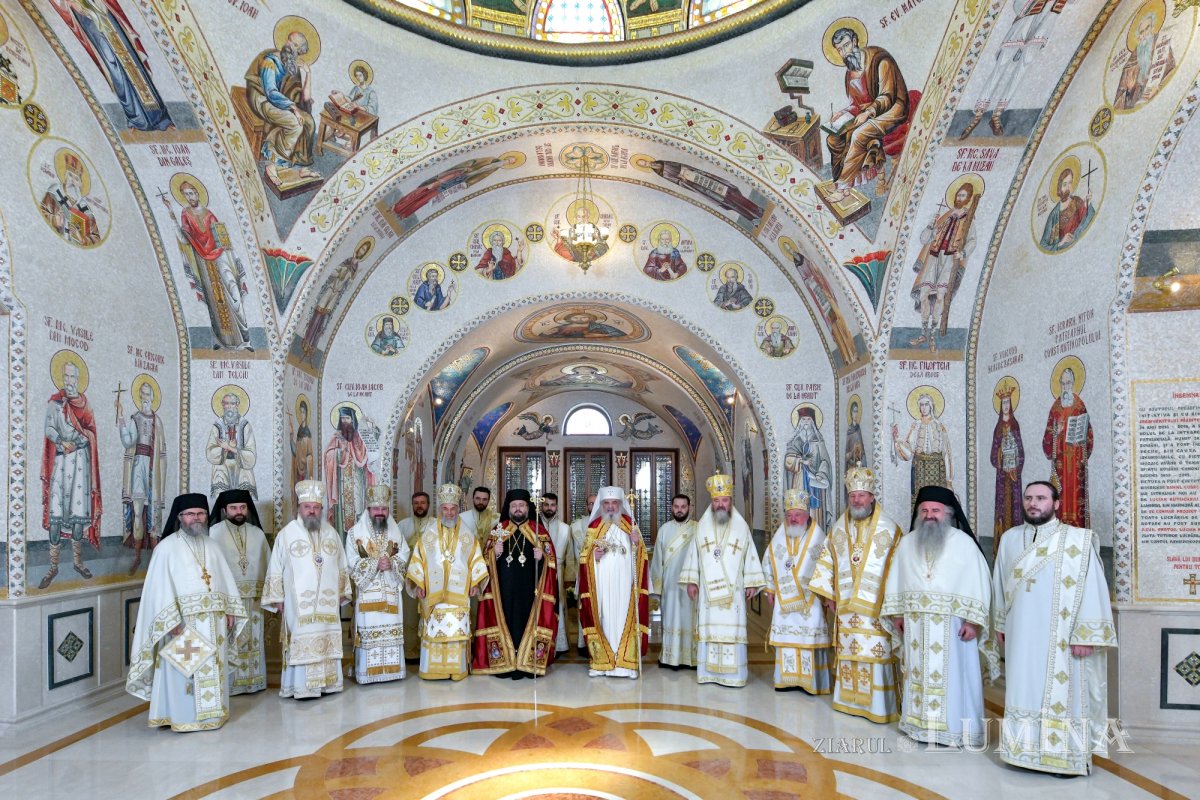 Hirotonia Episcopului-vicar patriarhal Paisie Sinaitul 262478