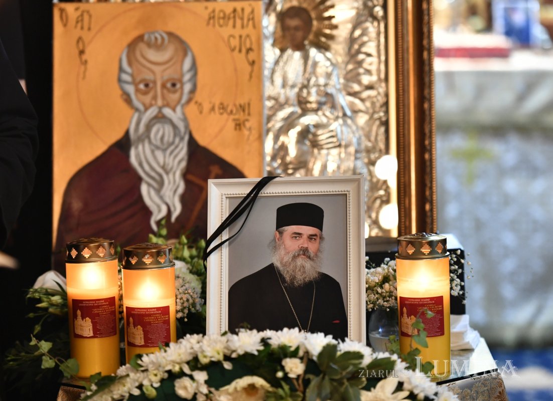 Medalion pentru un avvă din cetate 262493