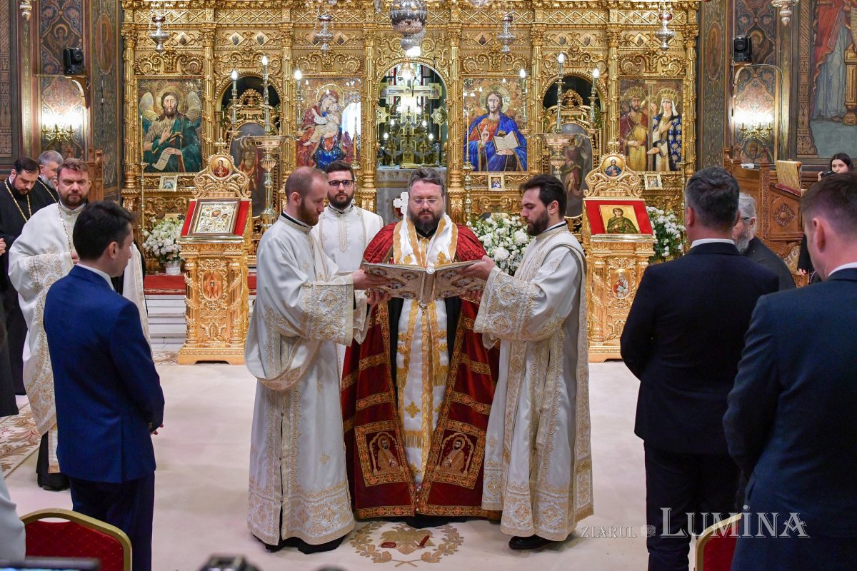 Patriarhul României a sărbătorit prin rugăciune împlinirea vârstei de 72 de ani 262575