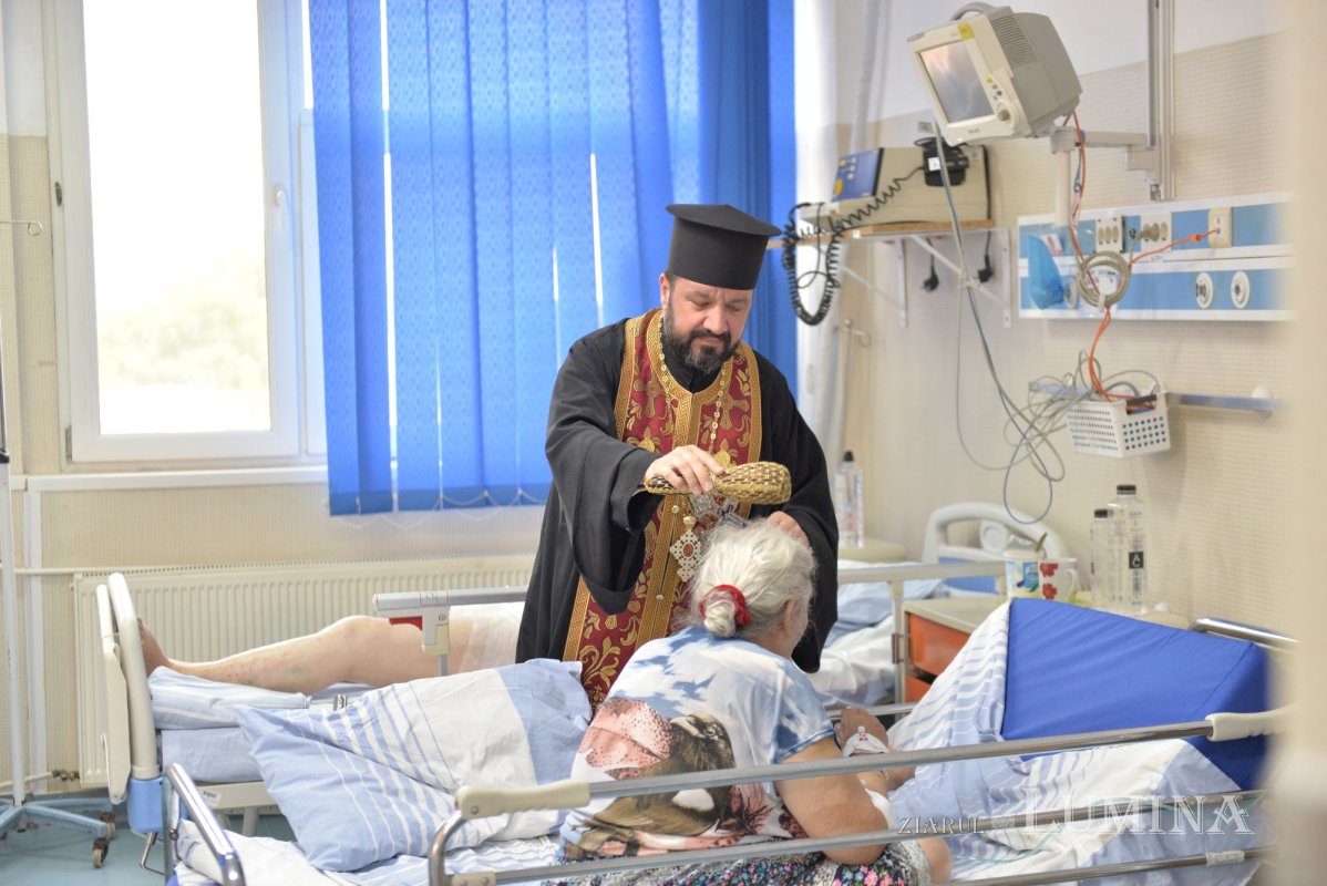 Sfântul Pantelimon sărbătorit la Parohia Mărcuța din București 263137