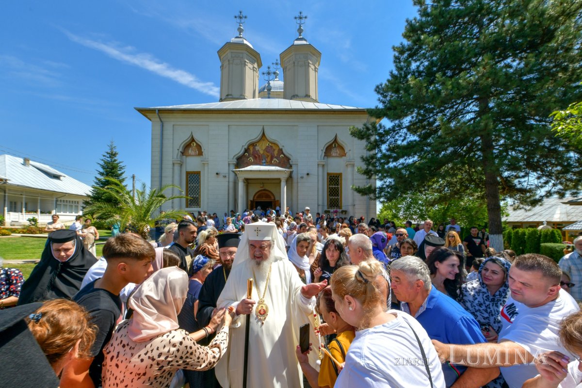 „Opera spirituală a Bisericii trebuie însoțită de opera filantropică” 263320
