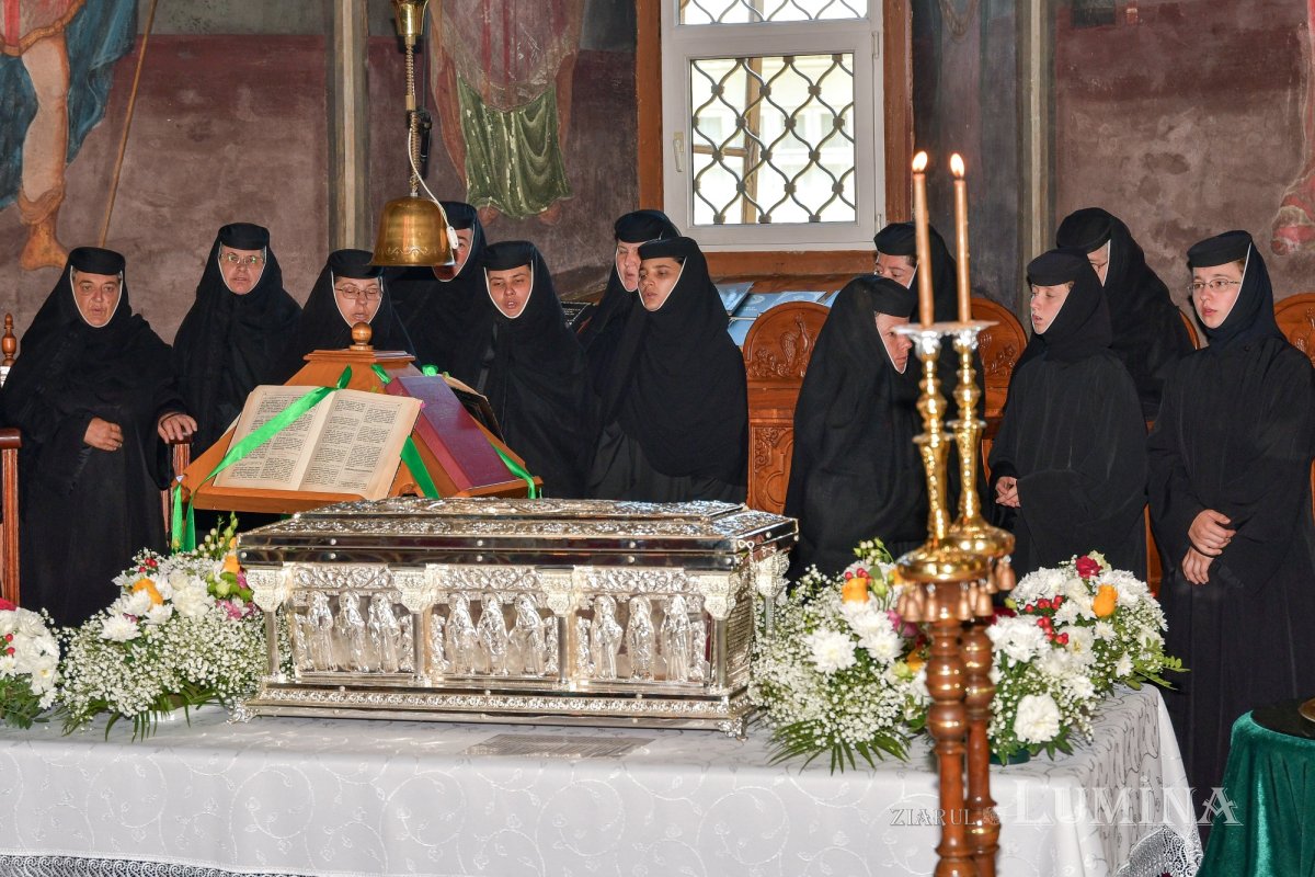 „Opera spirituală a Bisericii trebuie însoțită de opera filantropică” 263337