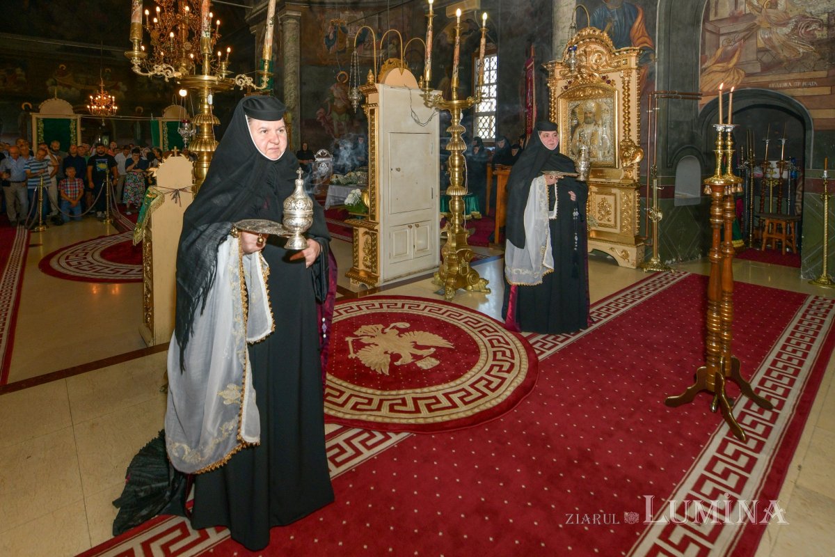 „Opera spirituală a Bisericii trebuie însoțită de opera filantropică” 263339