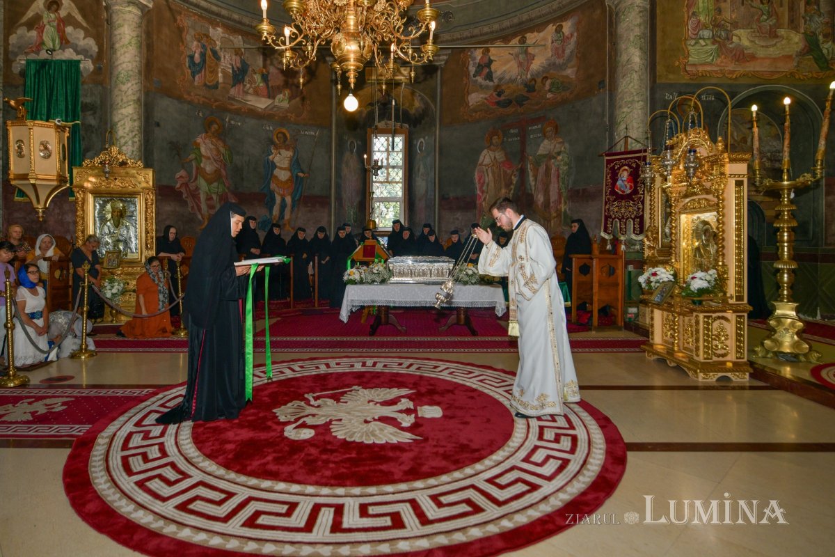 „Opera spirituală a Bisericii trebuie însoțită de opera filantropică” 263342